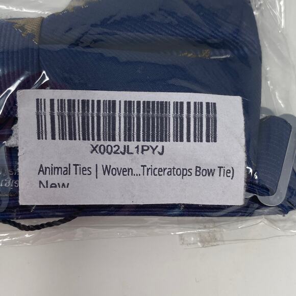 NWT Aus Cufflinks Mens Navy Dinosaur Socks Bow Tie Gift Set Triceratops Novelty - Picture 6 of 10